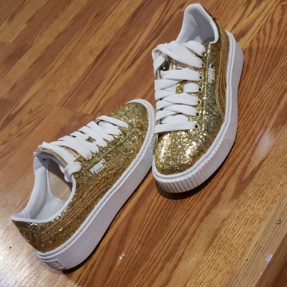 GLITTER GOLD PUMAS 7.5